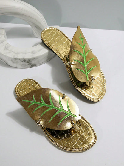 Women's Leaf Shape Flat Sandals Beach Shoes