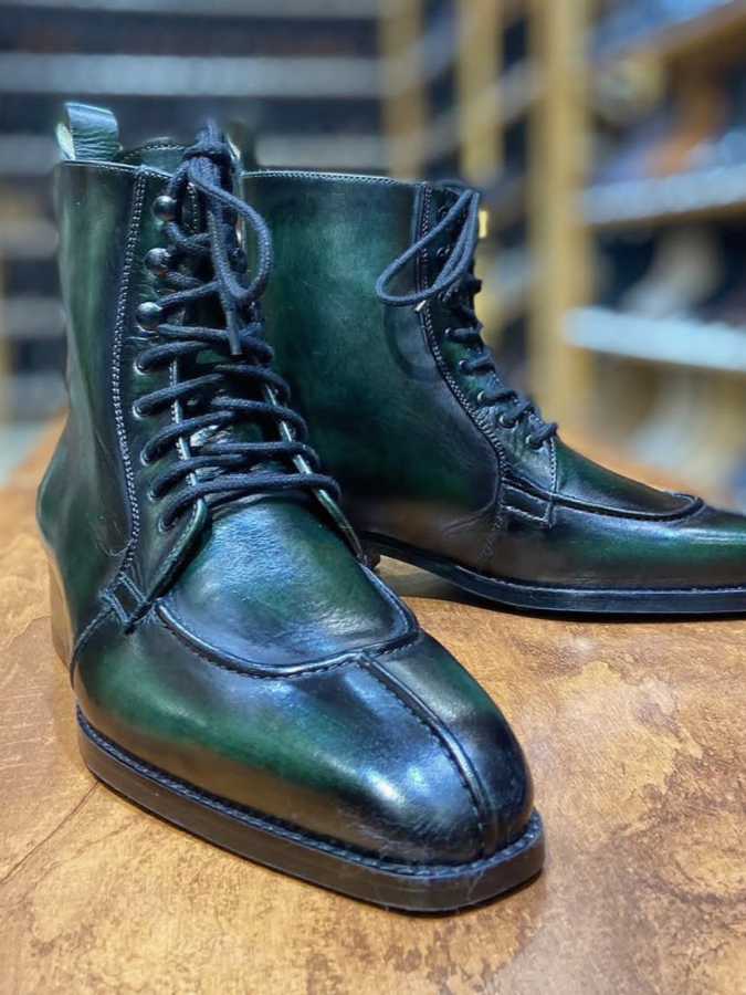 Men's Lace-up Pointed Leather Boots